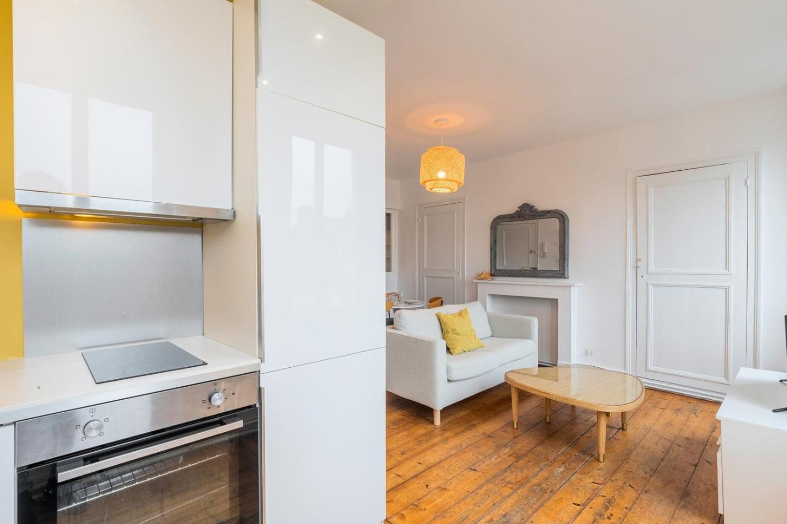 2-Bedroom Apartment Near Metro Lille Exterior photo